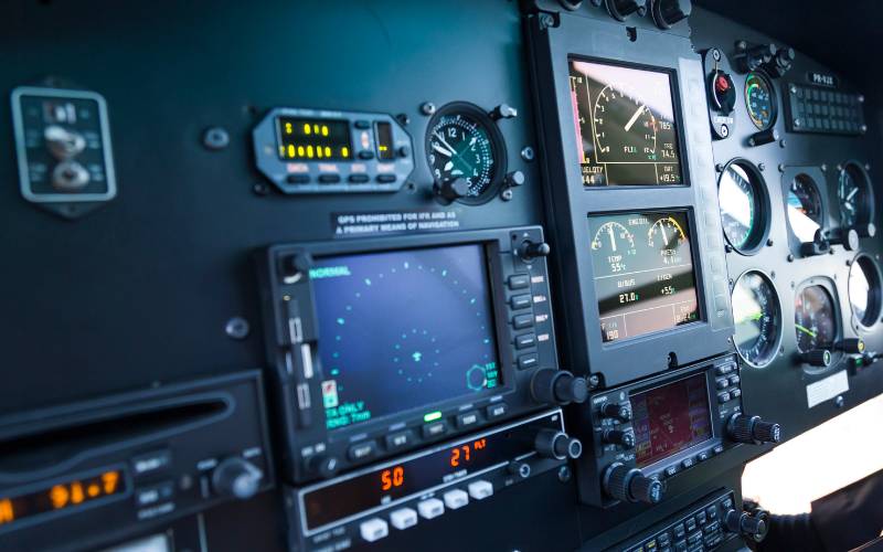 Aircraft avionics